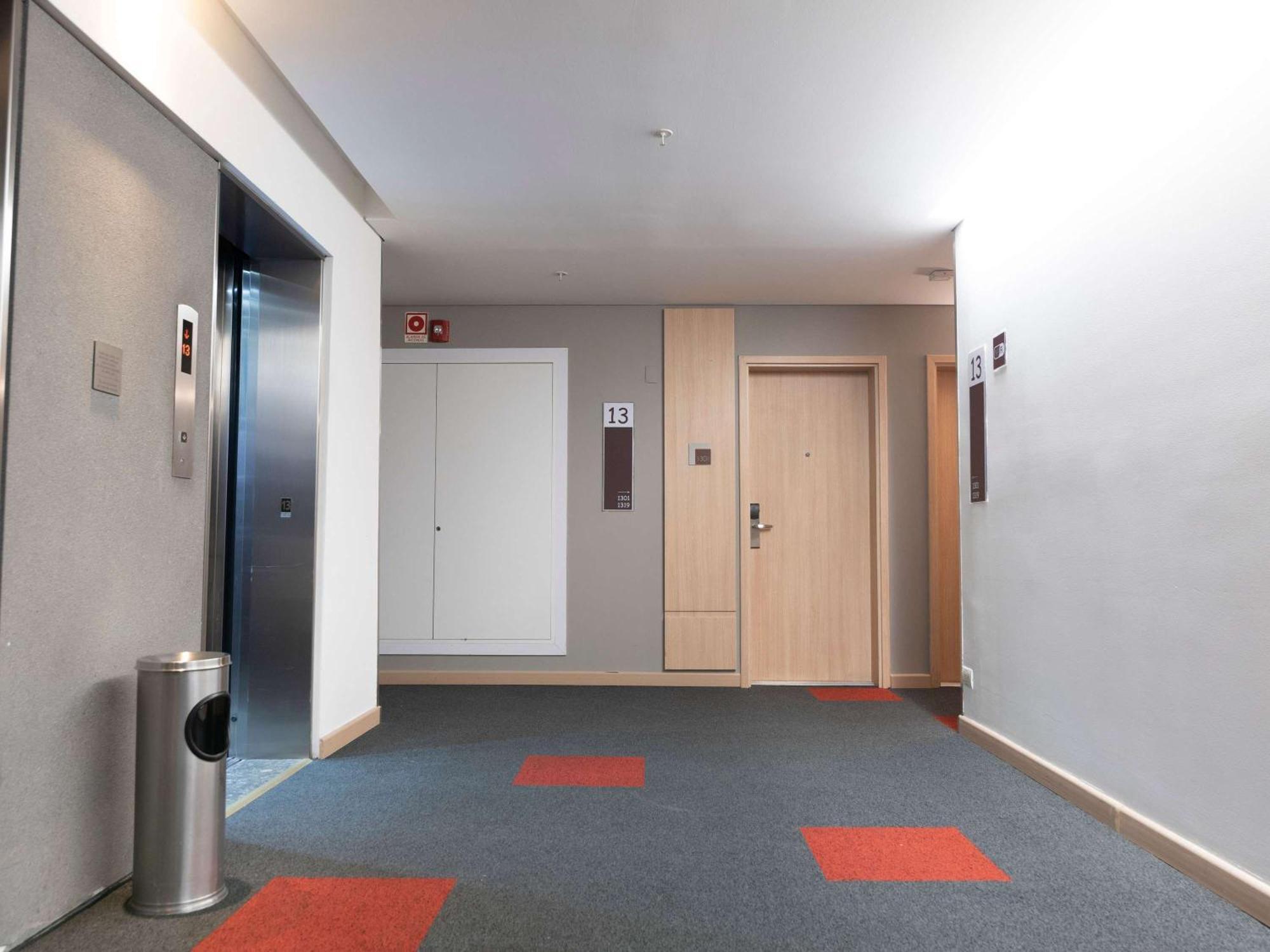 فندق Ibis ميديلين المظهر الخارجي الصورة