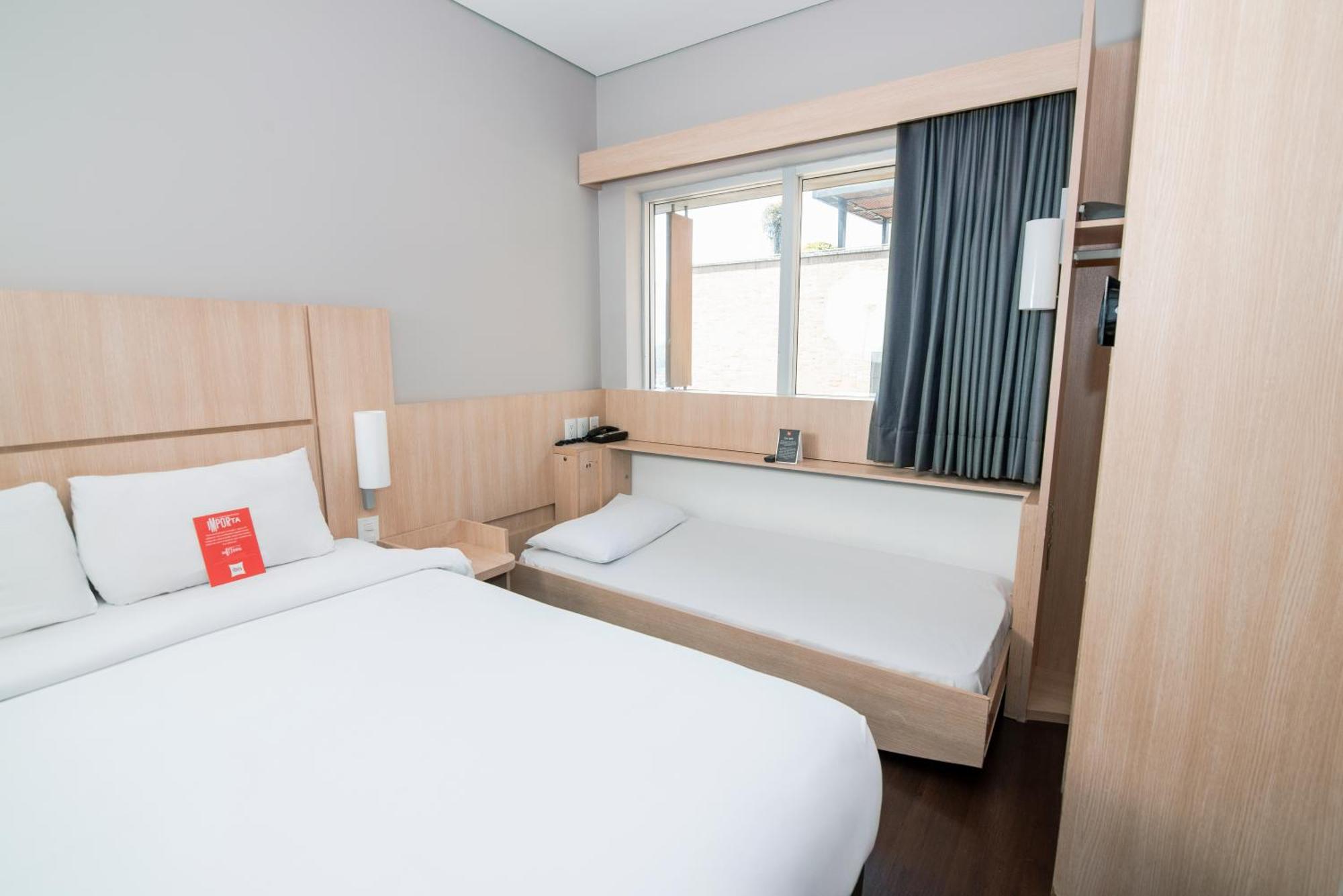 فندق Ibis ميديلين المظهر الخارجي الصورة